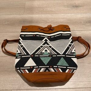 Geometric Patterned Tan and Black Women's Drawstring Bag